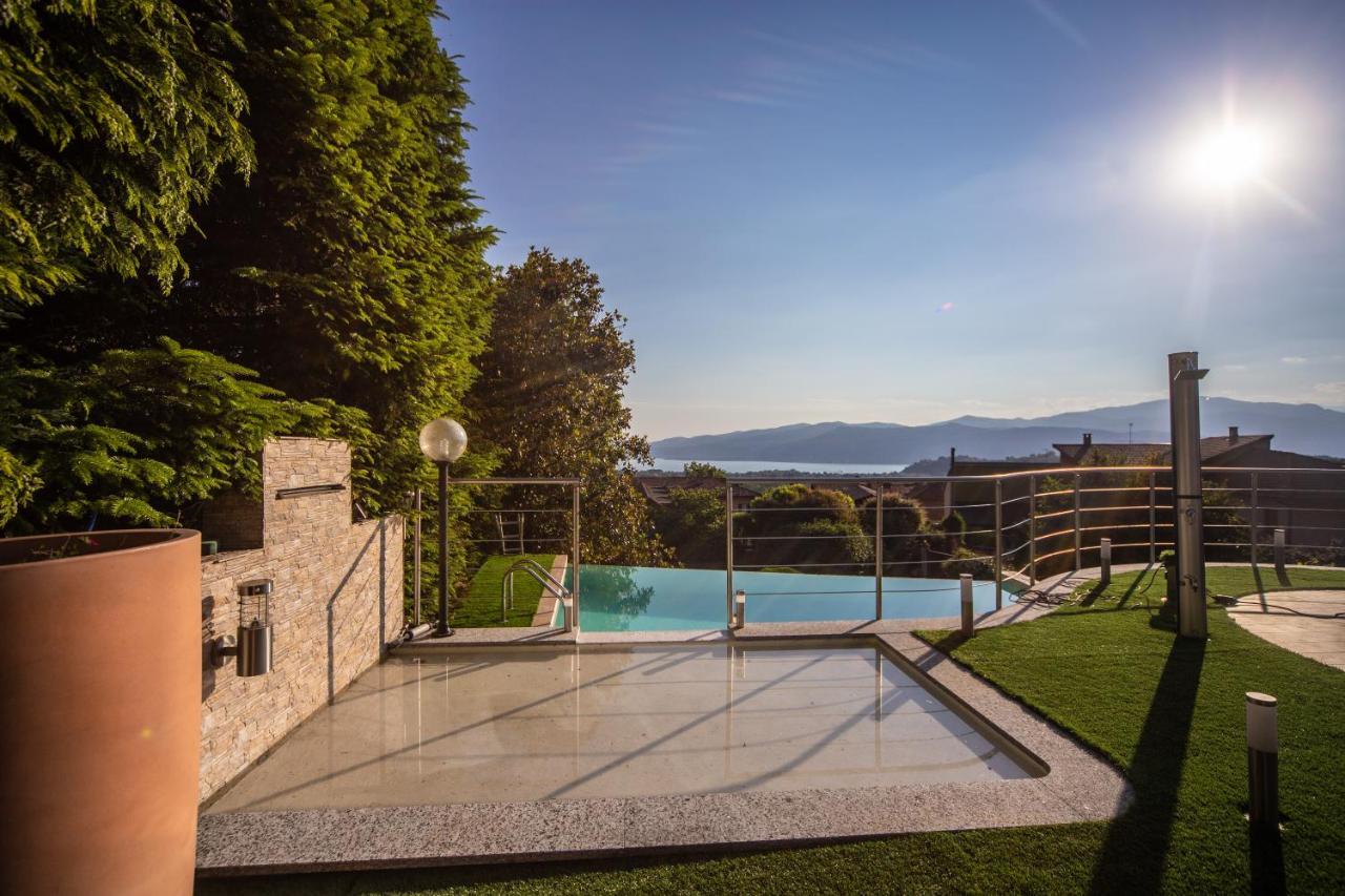 Villa Buzzi Besozzo 外观 照片
